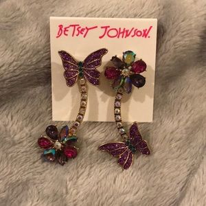 Butterfly Flower Betsey Johnson Earrings 🦋🌸